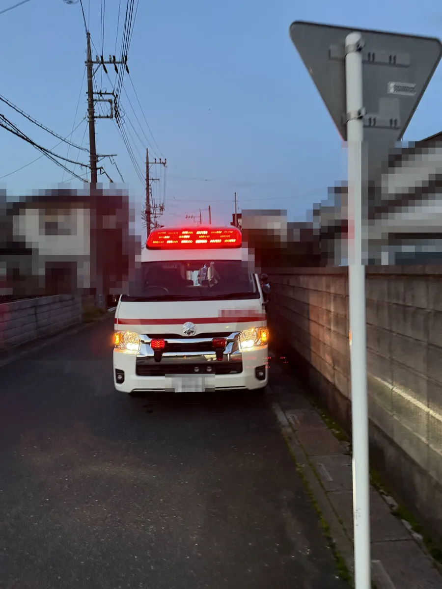 自宅前に到着した救急車